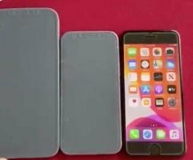  iPhone12对比SE：5.4寸比4.7寸机身还小，小屏党哭了！