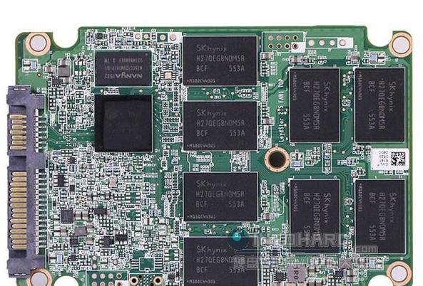 【电脑知识】认识固态SSD硬盘内外结构解析