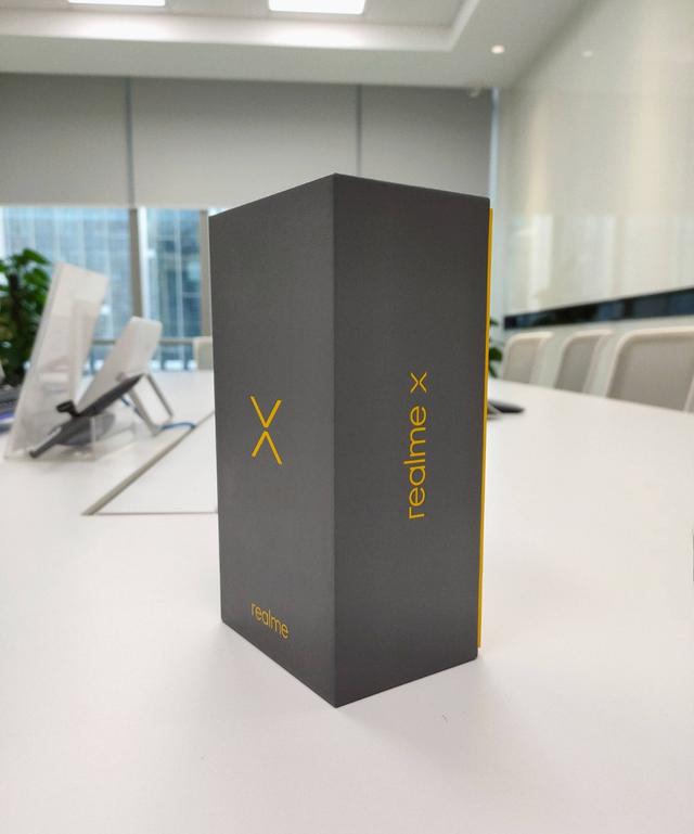 超越魅族一加锤子，realme跻身世界第7后，为何无法再前进？