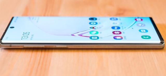 大降2300元，三星彻底妥协了，网友：不考虑iPhone 11了