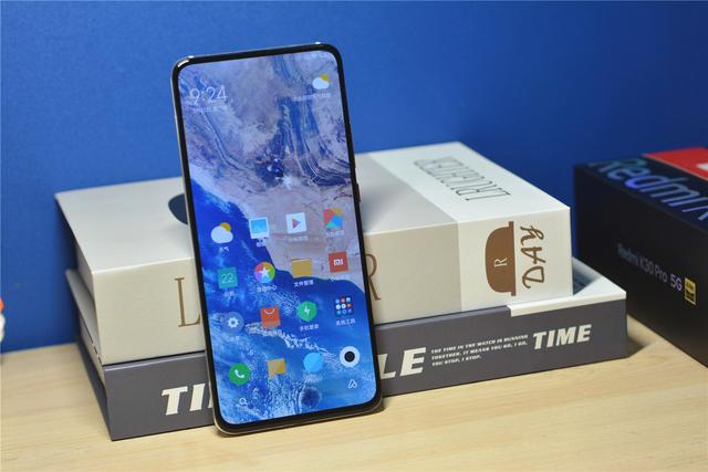 雷军：正式恭喜你了！小米618战绩斐然 狂揽256项第一