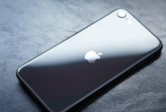  iPhone12或于10月正式发布，全系5G+OLED屏，价格依旧感人！