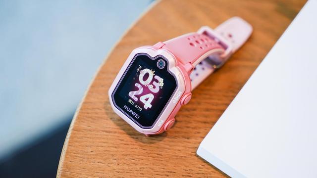 618家长购物首选：华为儿童手表3pro 超能版贴心守护，时刻安心