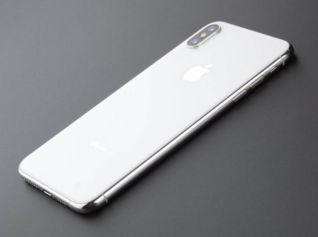 从8699跌到5099，最廉价苹果旗舰机诞生，5.8英寸+iOS13