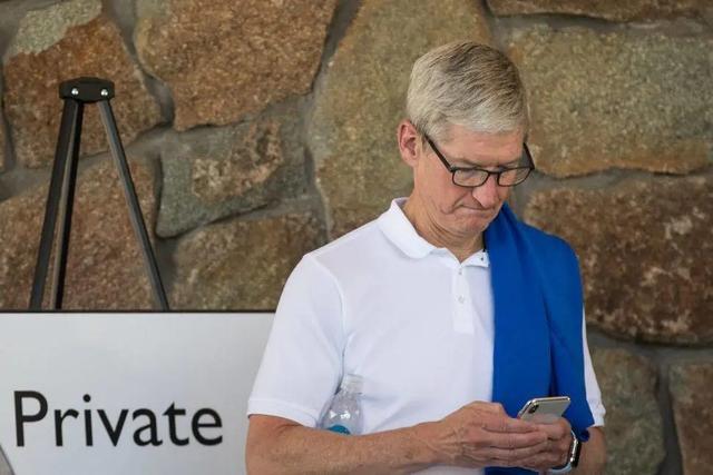 从8699跌到5099，最廉价苹果旗舰机诞生，5.8英寸+iOS13