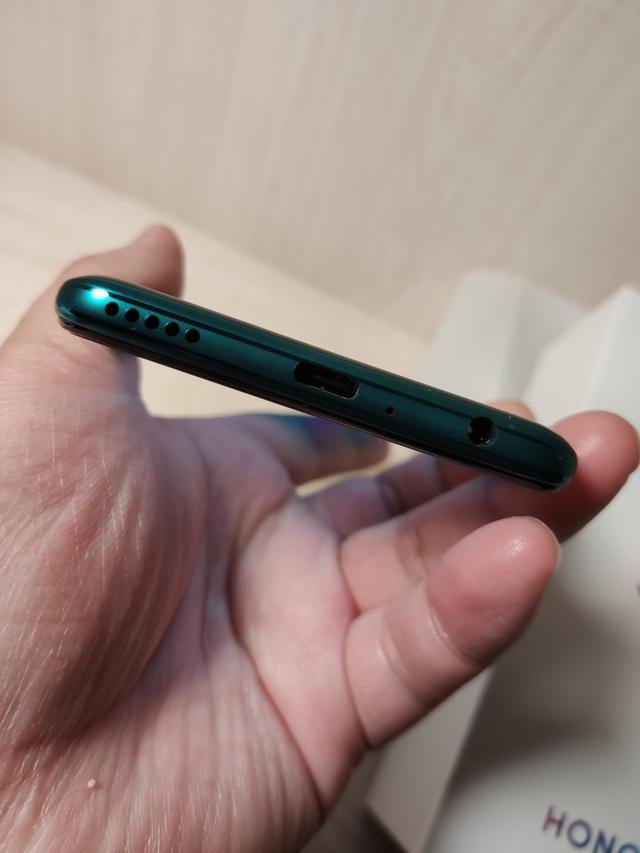 荣耀30S真机上手，憋了一肚子心里话，不吐不快！