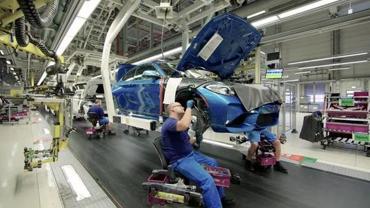 发达的欧洲为什么没有像样的互联网企业，反而被美国互联网殖民？