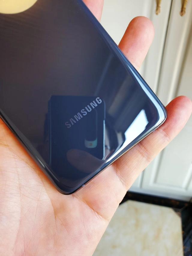 9999元起！三星S20 Ultra正式发布：5000mAh+100倍变焦+6.9英寸