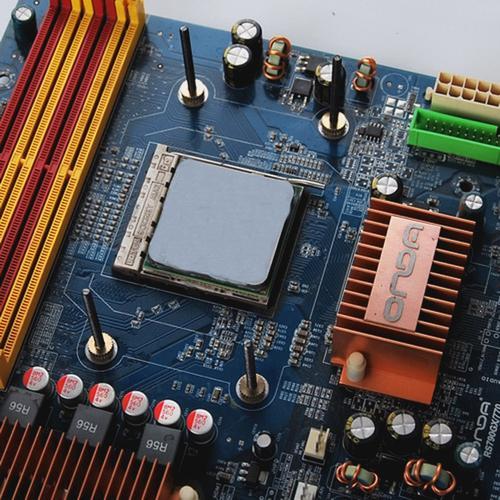 电脑CPU上涂抹的导热硅脂对散热影响大吗？