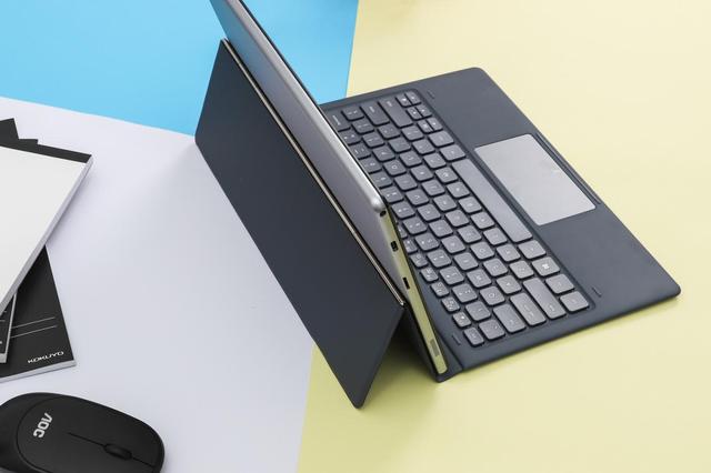 1699元的11.6英寸笔记本！娱乐和学习不香吗，我还要ipad作甚？