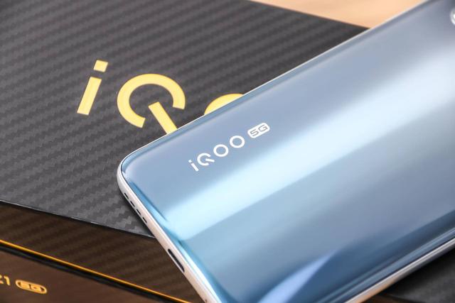 iQOO Z1斩获5G手机销量冠军，为何消费者们如此“不约而同”