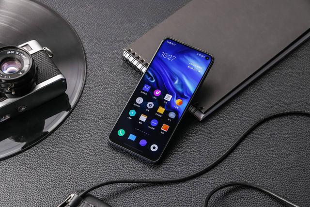 iQOO Neo3不玩套路，4500mAh大电池+44W超快闪充，看到价格哭了