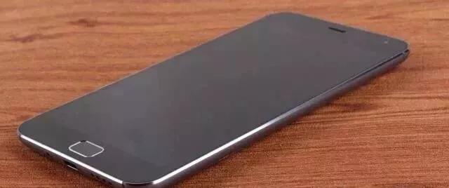 「手机技巧」手机突然黑屏怎么办?安排~