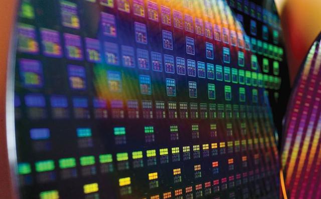 三星5nm芯片或将于8月量产，台积电坐不住了，第二代5nm提前量产