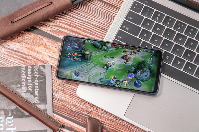 60FPS“吃鸡”是什么感觉？iQOO Neo3性能实测告诉你
