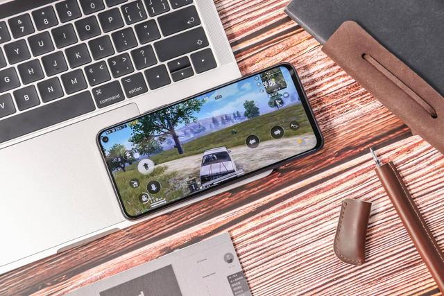 60FPS“吃鸡”是什么感觉？iQOO Neo3性能实测告诉你