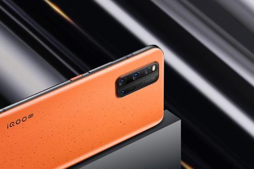 iQOO 5信息曝光，全球首款120W快充手机，将于8月17日正式发布