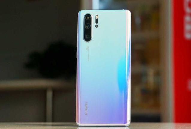 华为也无奈，华为P30 Pro一夜降至清仓价，网友：买早了
