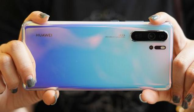 华为也无奈，华为P30 Pro一夜降至清仓价，网友：买早了