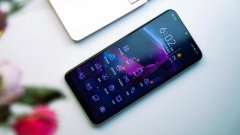 华为畅享10e火力全开：四＂大＂亮点，造就千元水桶机