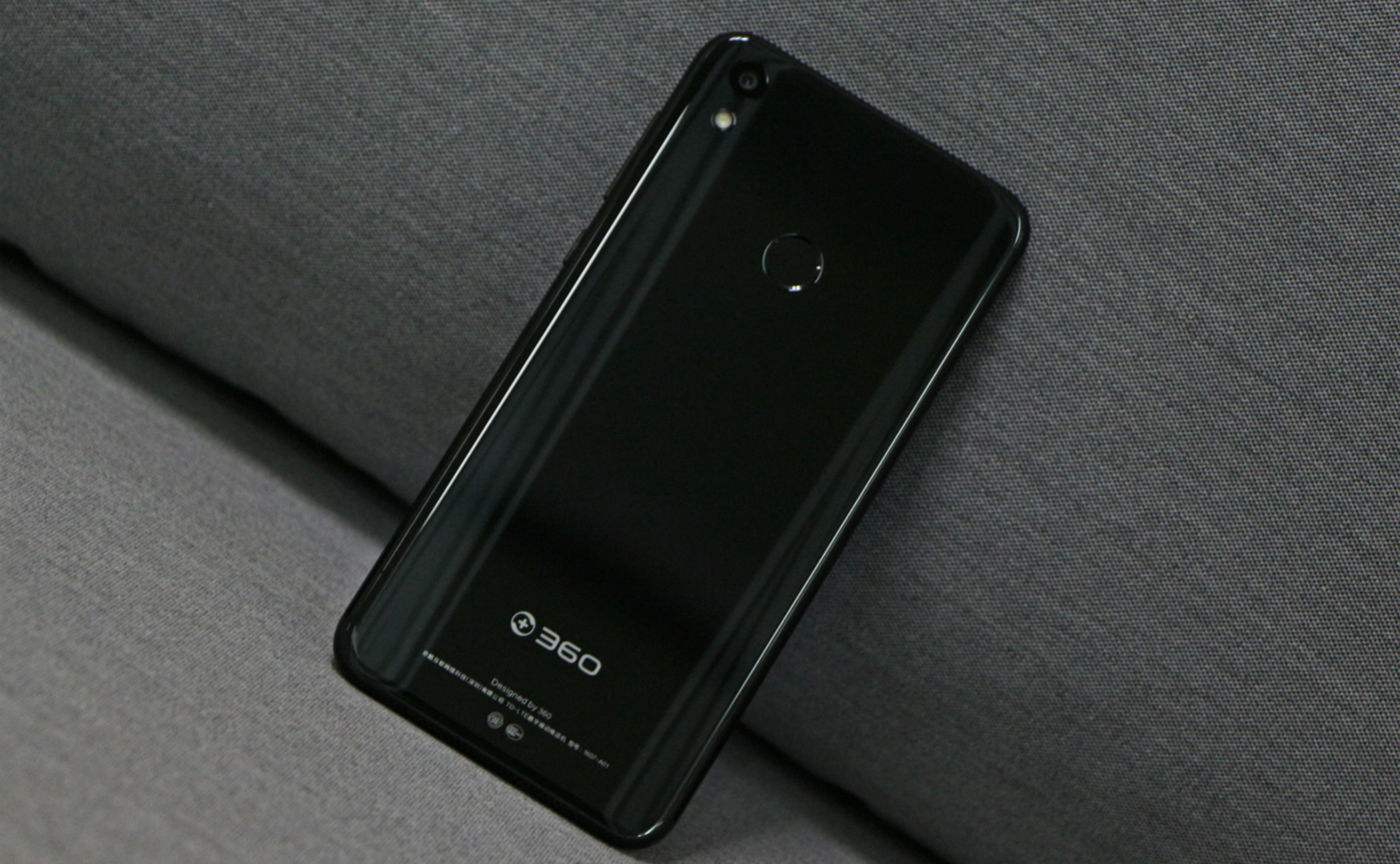 别再强调高性价比了，360搞“低价高配”手机就凉凉了