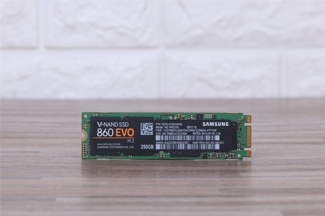 教你如何选择SSD固态硬盘