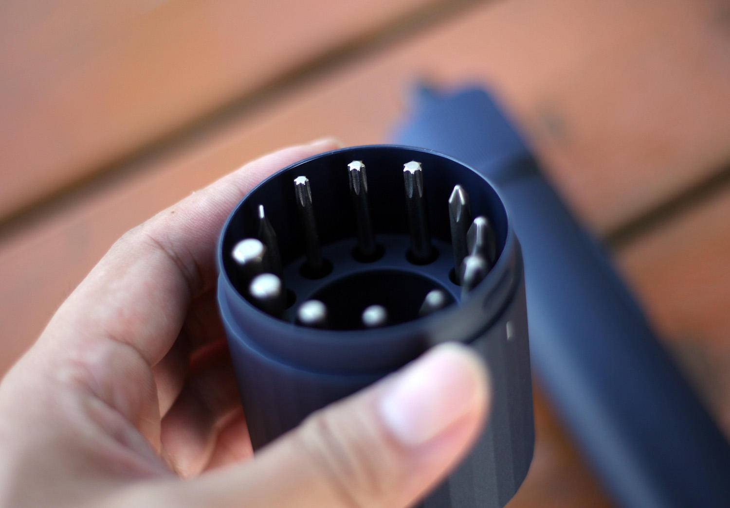 轻松省力,居家必备,小猴直柄电动螺丝刀测评