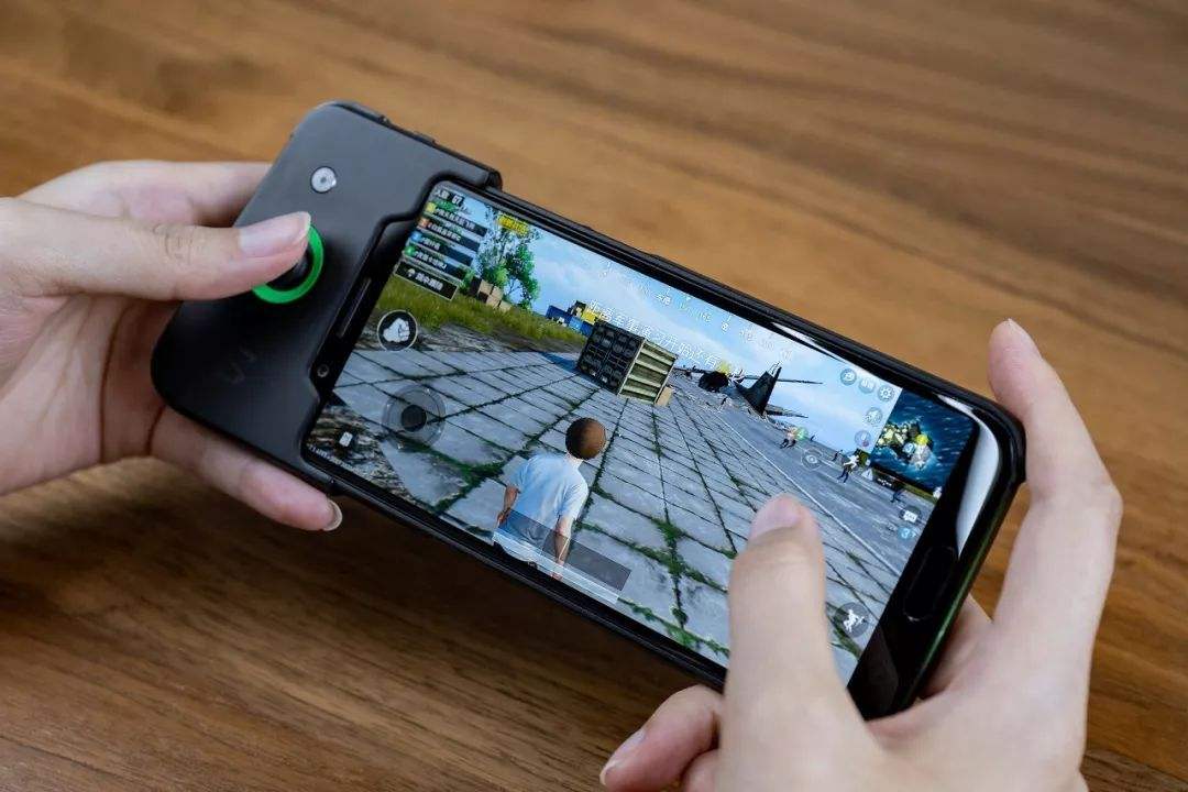 超适合学生党的3款手机，玩王者荣耀，爽歪歪