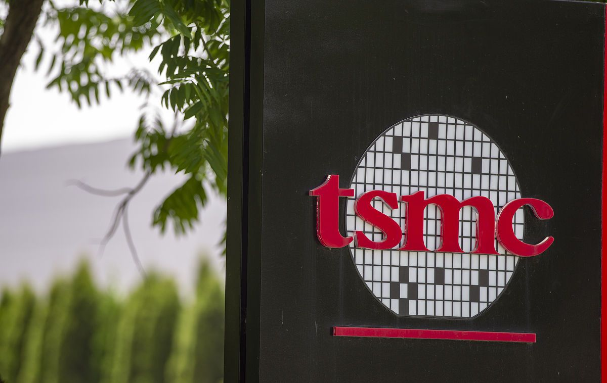 台积电始料未及，芯片巨头火力全开，“弯道超车”能否实现？