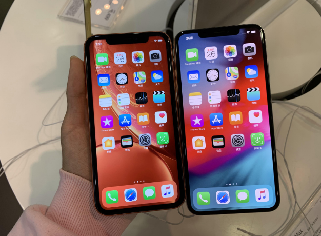 华为手机太贵？对比下苹果手机，告诉你华为手机到底贵不贵？