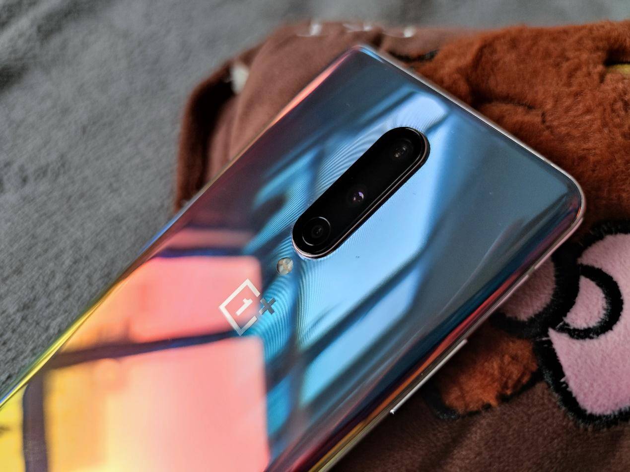 一加8时隔半年“轻”流依旧,刘作虎的眼光果真独到