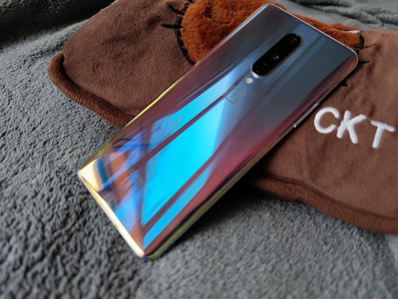 一加8时隔半年“轻”流依旧,刘作虎的眼光果真独到