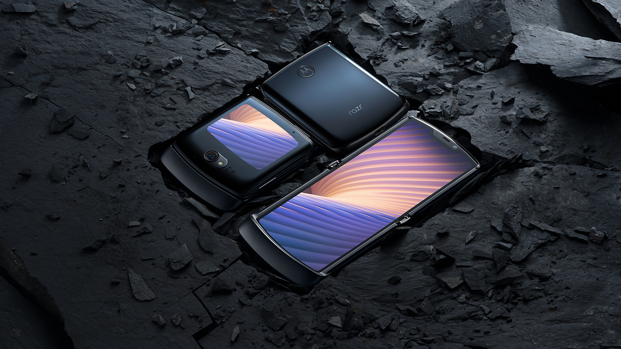 工业设计巅峰，Motorola Razr 5G详解，风采依旧