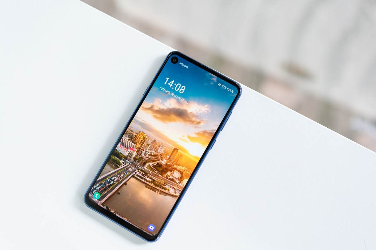 中兴首发屏下镜头，小米送大礼，小米宣布第三代屏下技术已成熟