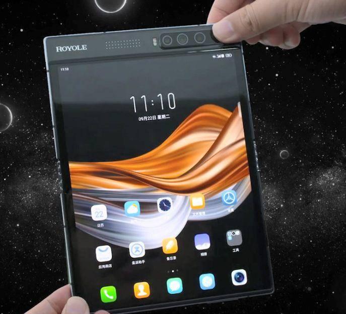 对标三星华为,柔宇FlexPai2折叠屏发布,售价9988元