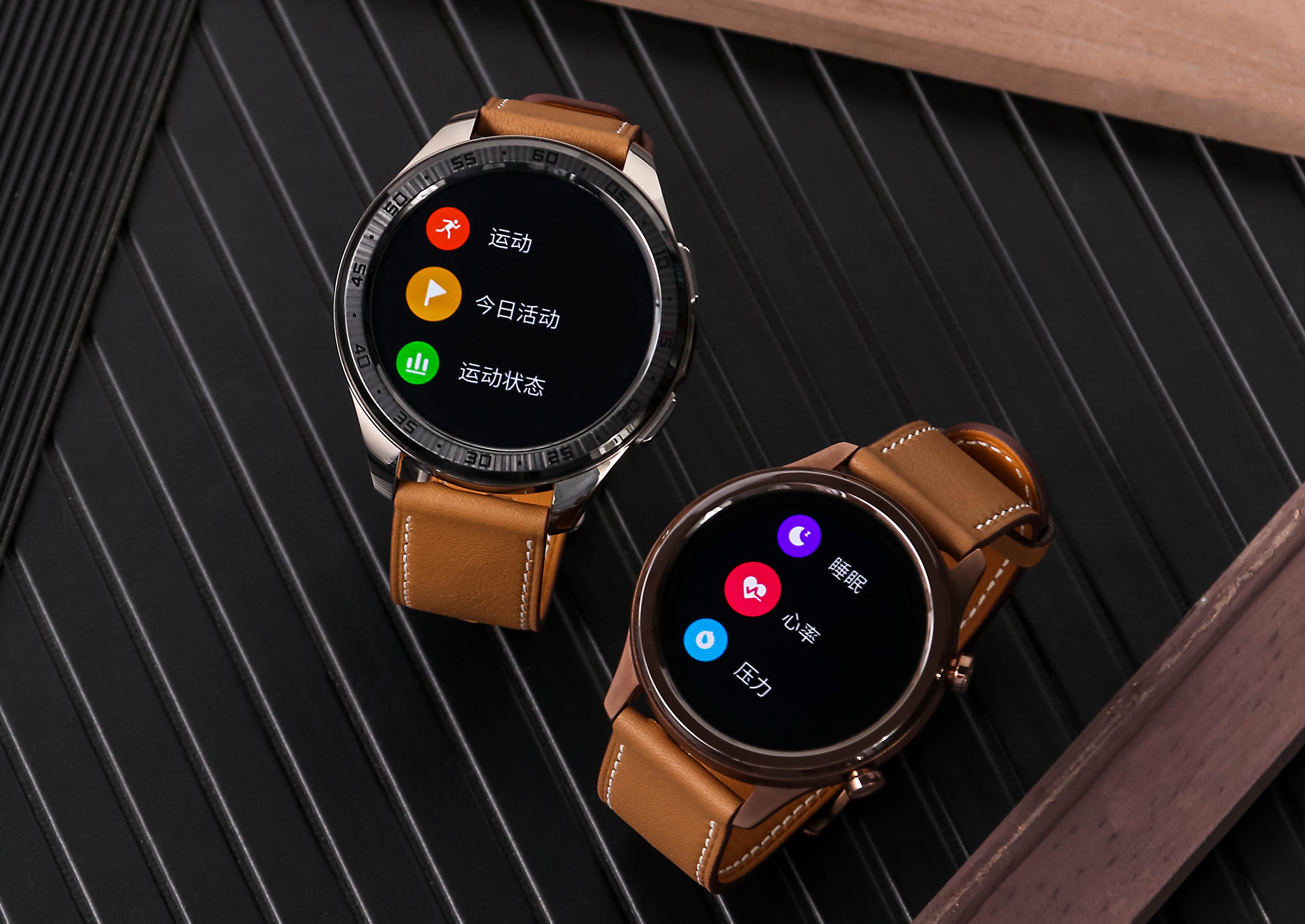 颜值在线！蓝厂首款智能手表vivo WATCH美图赏析