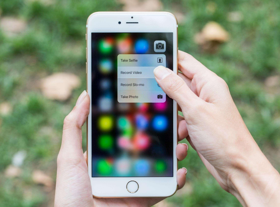 买手机应该注意些什么呢？品牌和功能也同样缺一不可