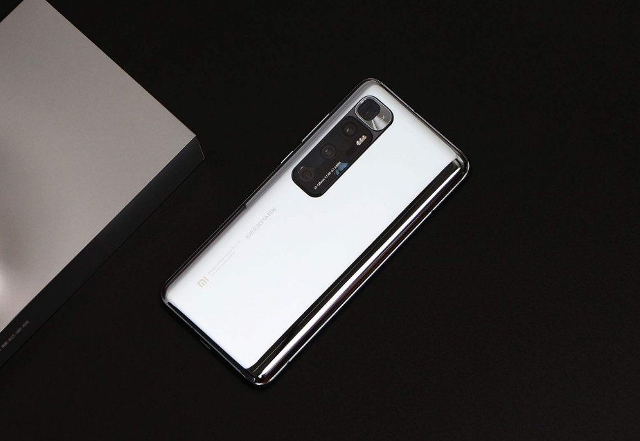 小米要想真正走向高端，必须要有自己独特的东西