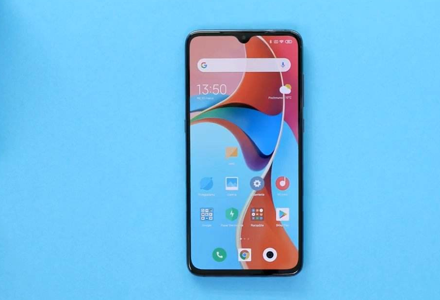 虽然小米一开始确实被人黑的厉害，但是这些年形象慢慢提升了不少