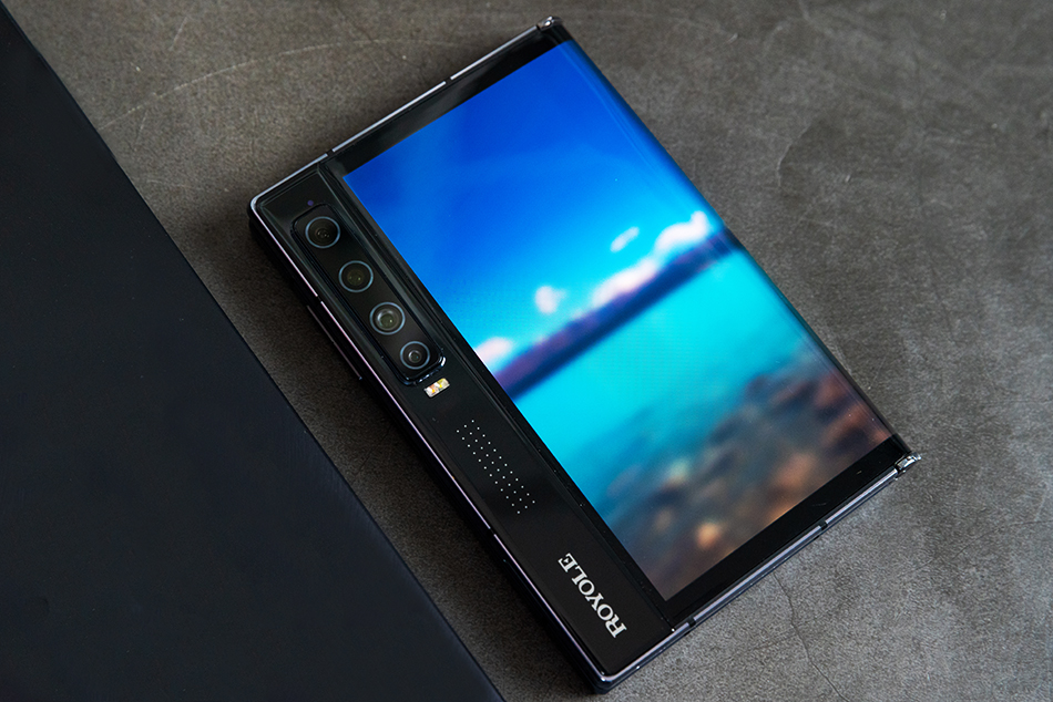 FlexPai 2折叠屏手机图赏：手机平板二合一的进化方向