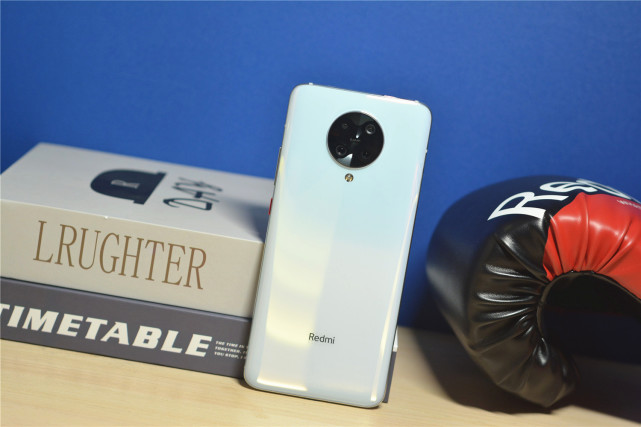 从3399降至2699,骁龙865+NFC,上市半年就清仓?