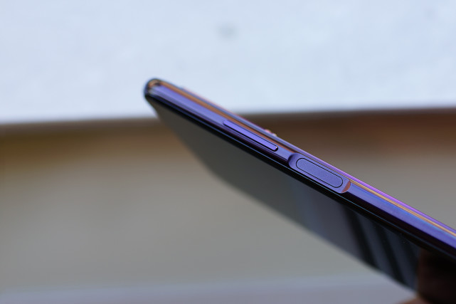 性价比依然出色的荣耀手机,麒麟980+旗舰拍照,仅2199元