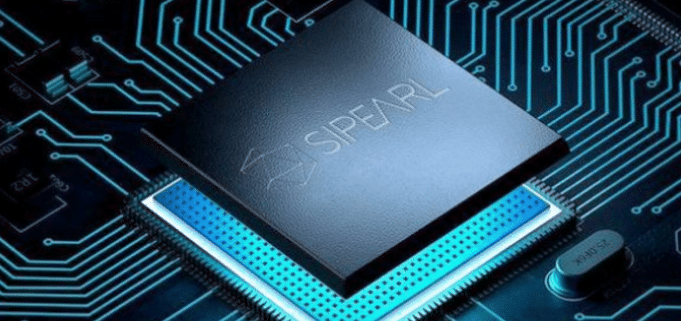 彭博社:中方正在用制造原子弹的方式造芯片