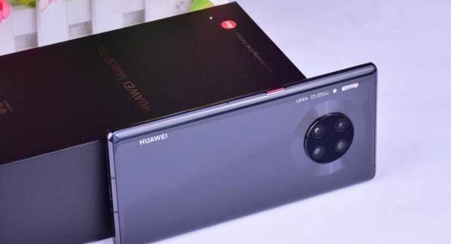 都是Pro版,华为却比苹果更受欢迎,网友:现在只想理智选择