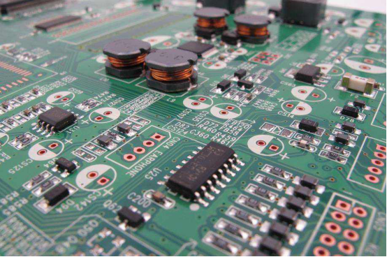 日媒：原本有钱一起赚，然而美国影响下，中国或将垄断芯片行业