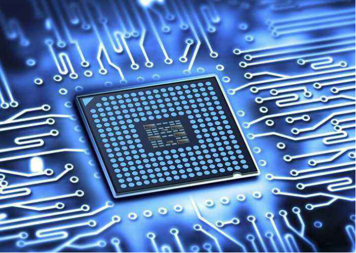 雷军：做芯片九死一生，10亿起步10年结果！任正非：我必须做