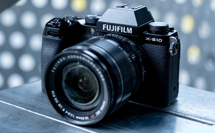 还买什么A6400？富士X-S10套机7199元带机身防抖