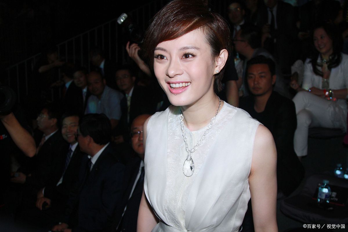 当年嫌孙俪资助太少，反咬一口孙俪的向海清，如今过的怎样了？