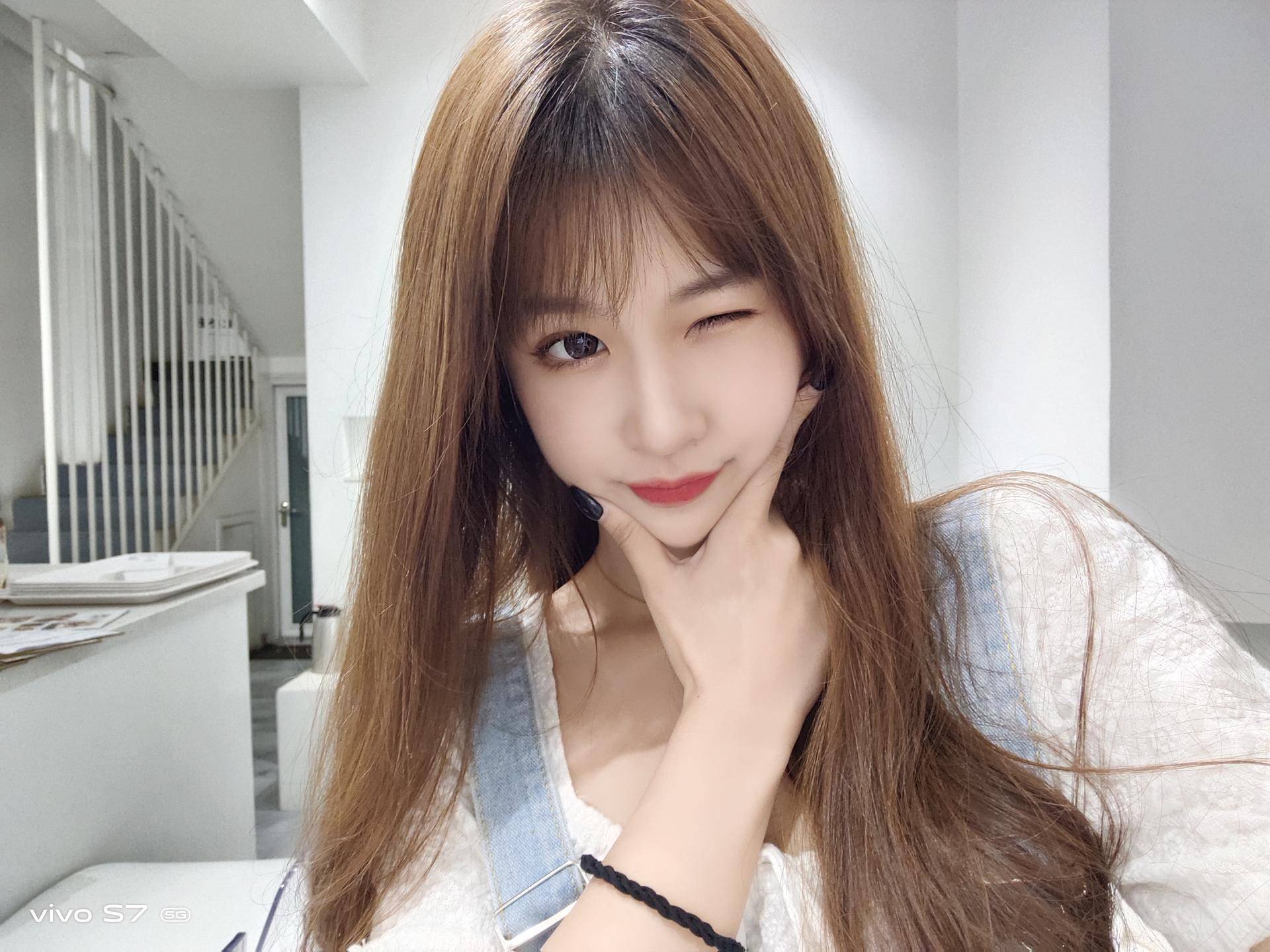 走在时尚前沿！vivo S7或成“九亿少女的梦”