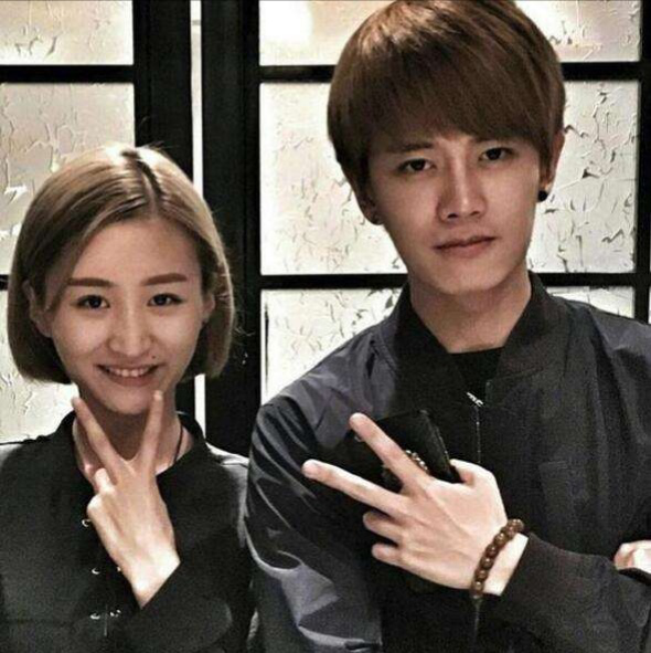 他曾家喻户晓，为给老婆抗癌花光上亿身家，如今准备复出拍戏